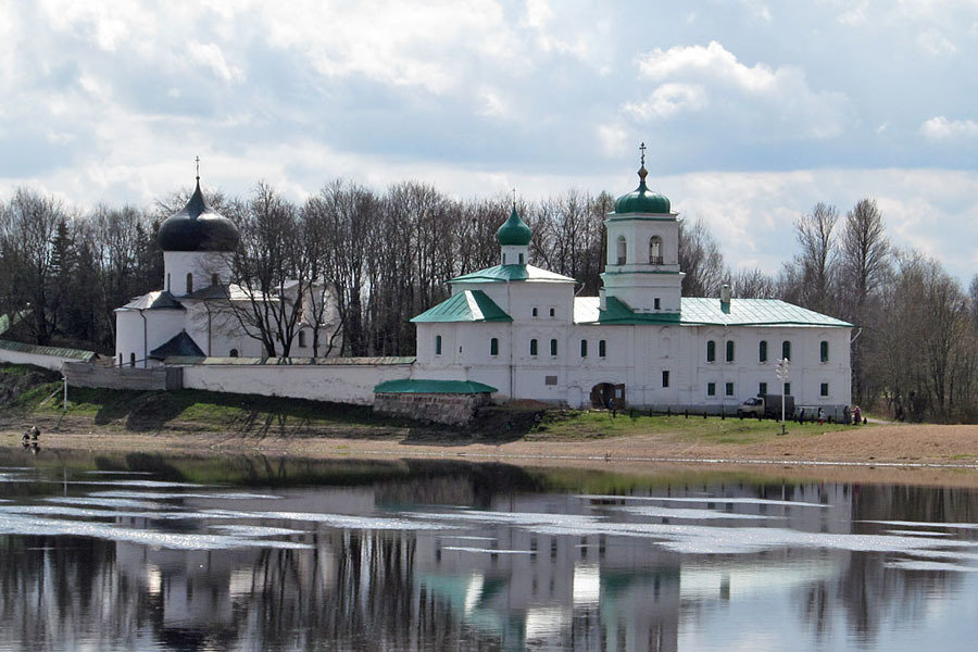 Древний Мирожский монастырь Псков