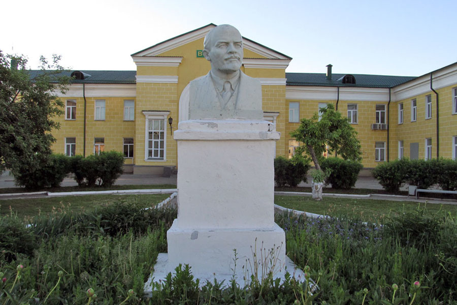 Сасово. Город Сасово Рязанской области. Памятник Ленину в Сасово. Г Сасово Сасовский район. Сасово Рязанская область памятники.