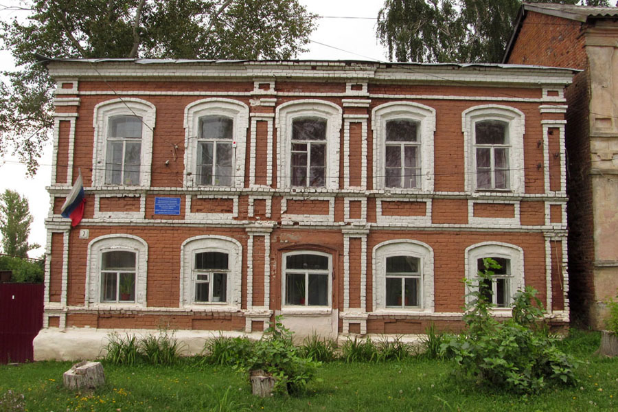 Красное пензенская область. Город Беднодемьяновск Пензенской области. Спасск Пензенская область парк. Первая школа г Спасска Пензенской здание. Купцы Спасск Спасский район.