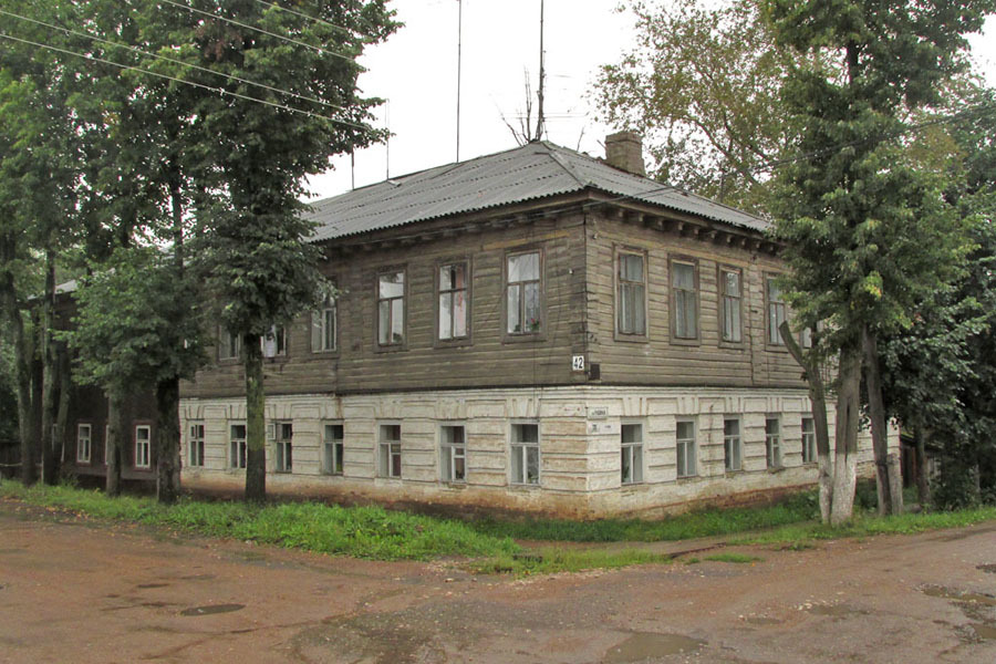 Яранск кировская. Станция Яранск Кировская область. Яранск Мицкевича 13. Яранск панорама. Яранск дом Калинина.