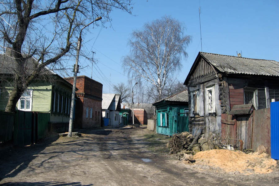 Погода клинцы брянская сегодня. Деревня Клинцы Брянской области. Село Ардонь Клинцовского района Брянской области. Клинцы улица Советская. Город Клинцы Брянской области улица Дзержинского дом 36.