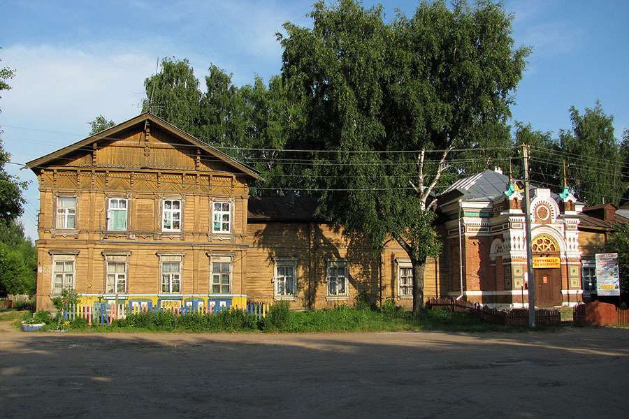 Первый кострома. Старый вокзал на Московской Кострома. Старый Железнодорожный вокзал в Костроме. Старый вокзал Кострома Главная. Железнодорожная станция Кострома 1887.