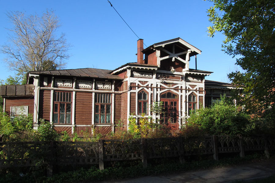 Улицы лихославля. Старый вокзал Лихославль. Церковь Лихославль. Лихославль Тверская область. 35 Училище Лихославль.