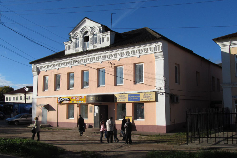 Сколько в лихославле. Лихославль усадьба Мошнина. Лихославль ул Советская 41а. Лихославль улица Советская 46 здание.