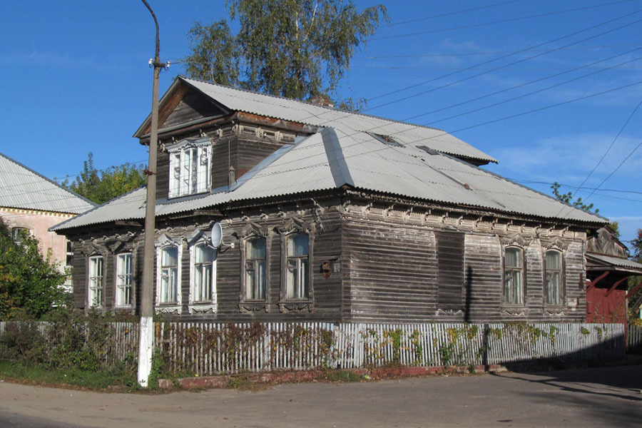 Лихославль ул лихославльская. Лихославль Тверская область. Старый вокзал Лихославль. Лихославль Тверская область древний особняк. Улица Первомайская Лихославль.