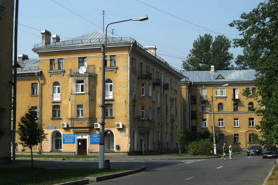 Металлострой санкт петербург. Поселок Металлострой. Пос Металлострой Санкт-Петербург. Санкт-Петербург Колпинский район посёлок Металлострой.