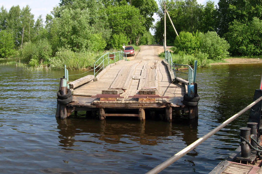 Паром красное. Переправа красное на Волге. Паром красное на Волге. Красные Пожни Костромская область. Красный Профинтерн переправа.