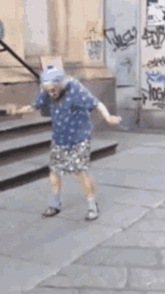 Где деды танцуют. Орест Адамович Кипренский портрет гусара Давыдова. Бабка танцует. Бабка пляшет. Бабуля пляшет.