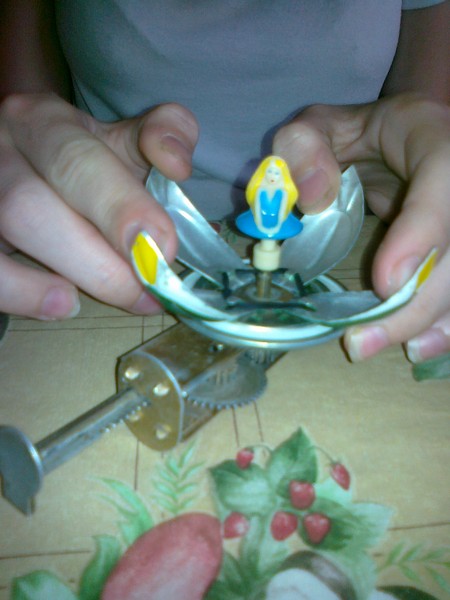 Игрушка дюймовочка в цветке ссср фото