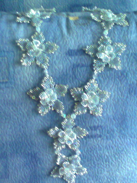КОЛЬЕ