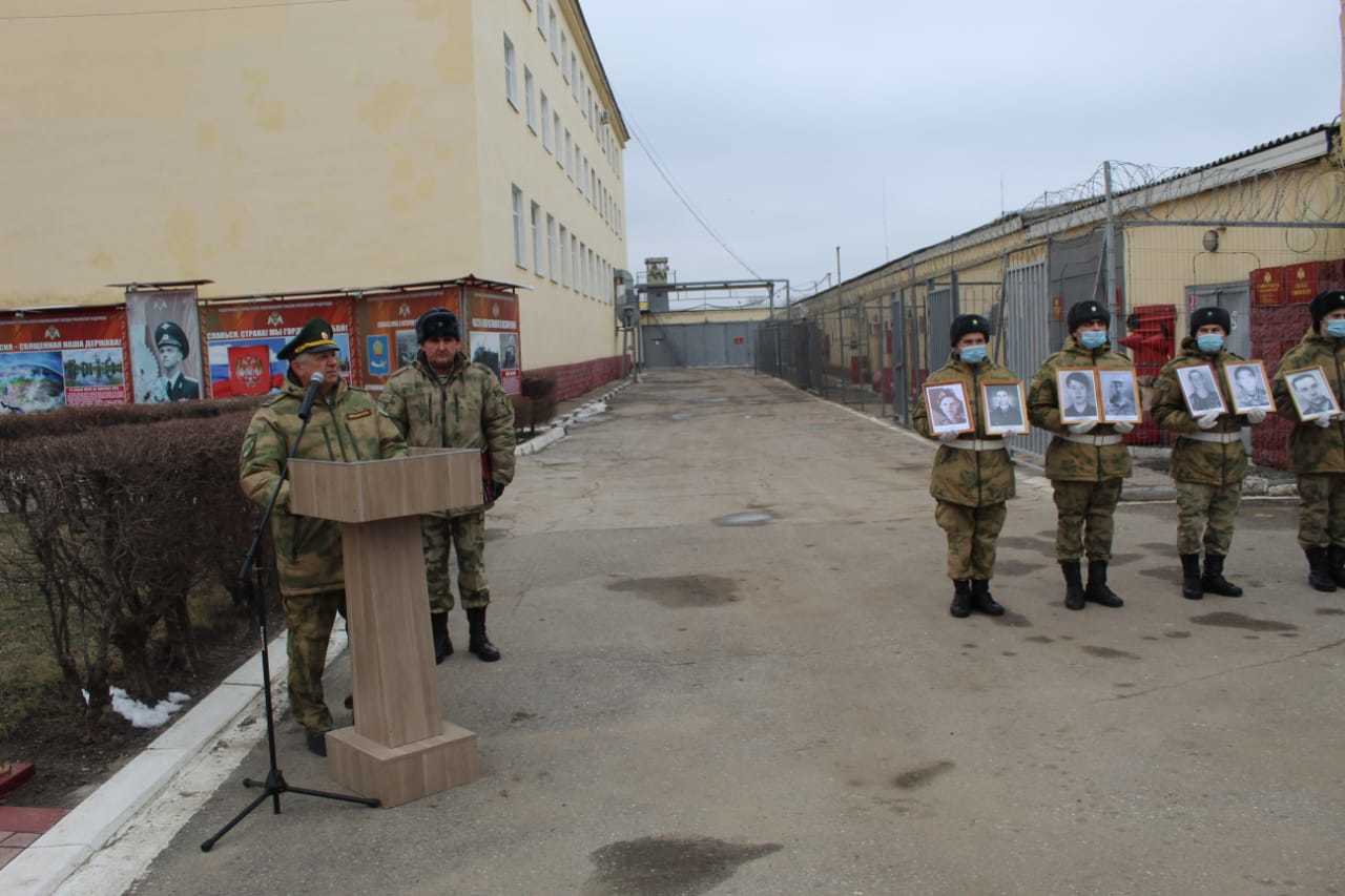 В воинской части 6688 в Астрахани почтили память погибших боевых товарищей