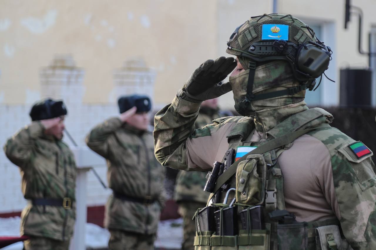 Астраханские росгвардейцы получили награды за участие в СВО | 03.02.2024 |  Астрахань - БезФормата