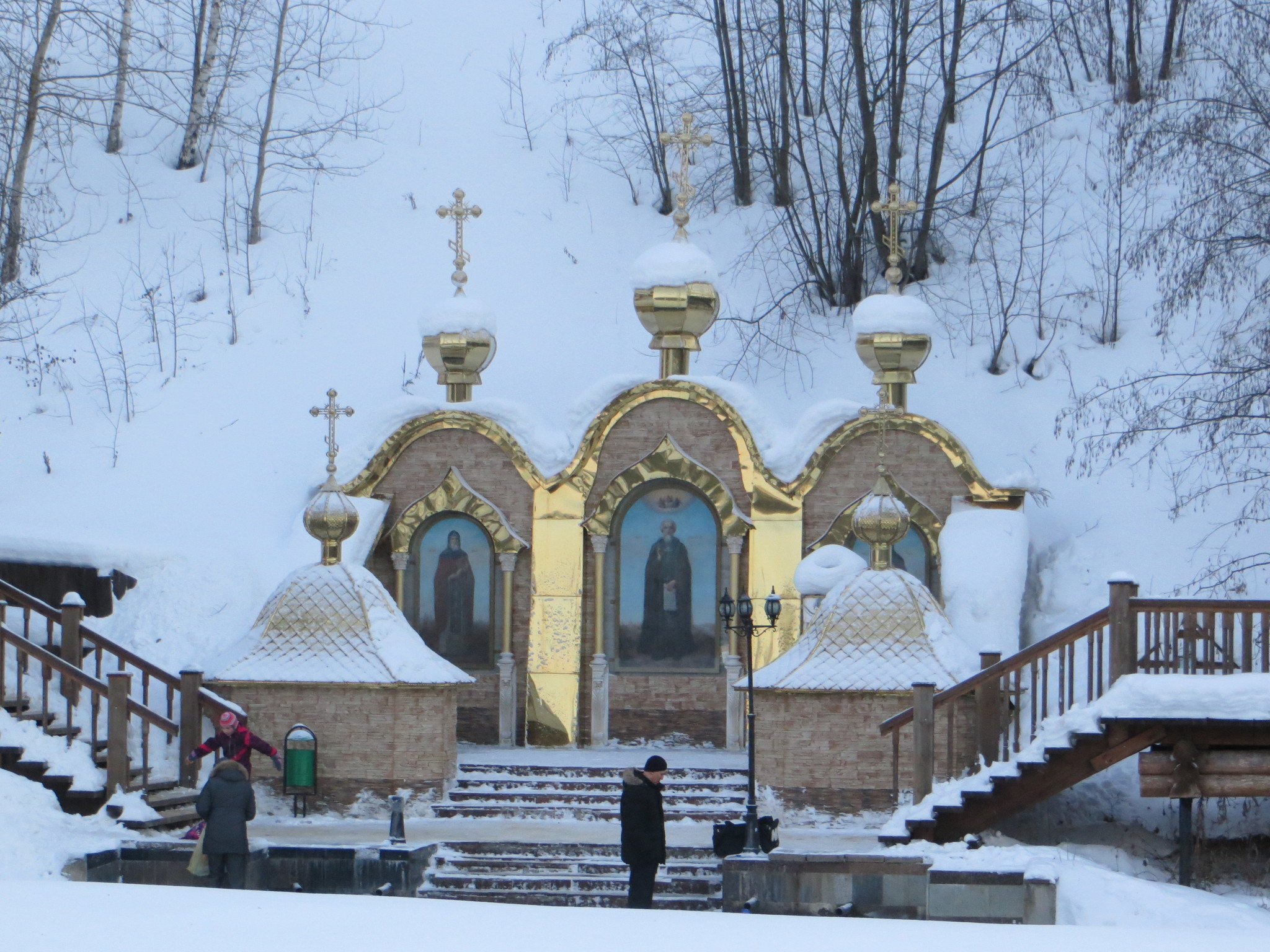 Святой источник радонеж фото