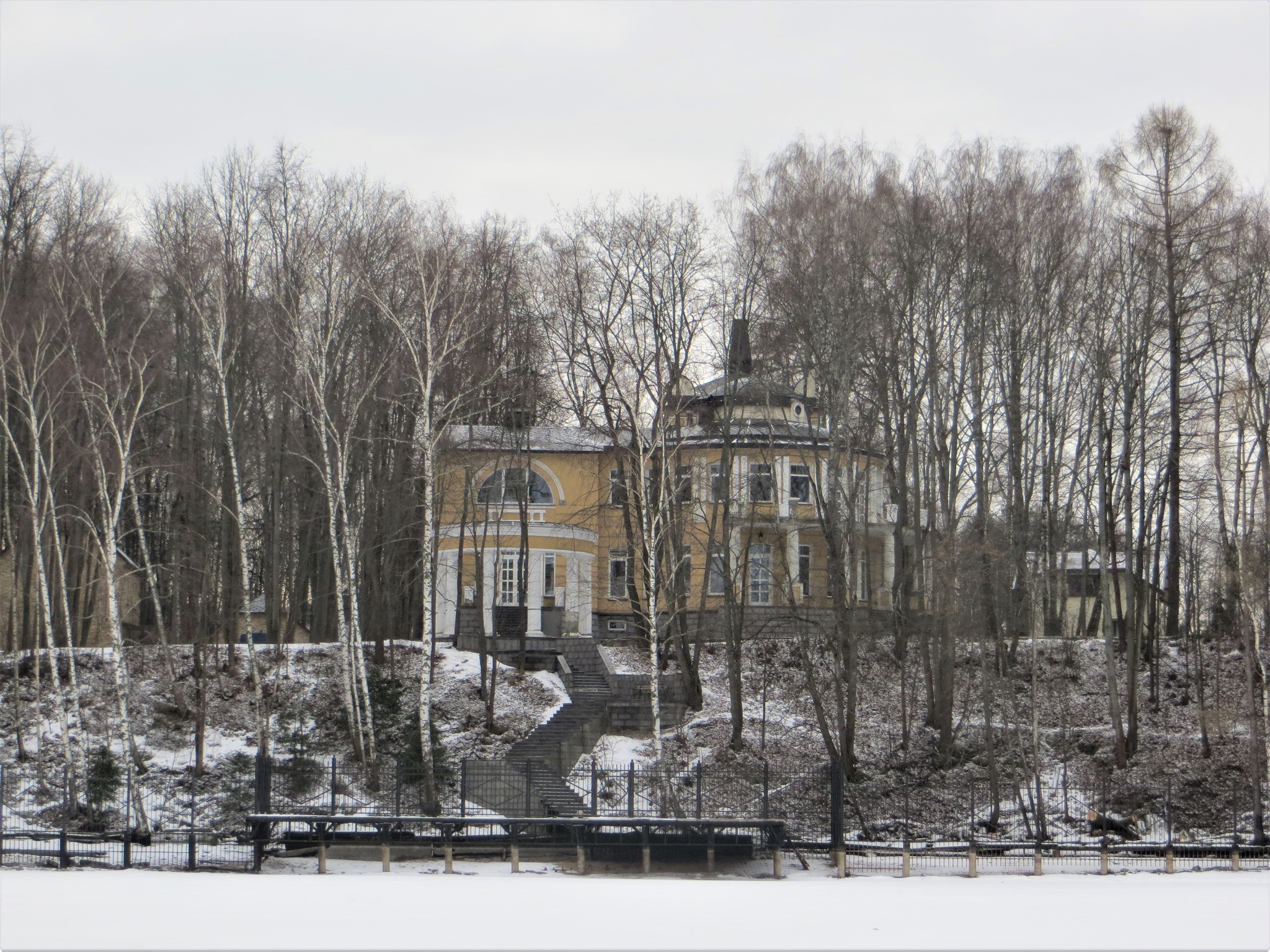 Село Пруссы. Здесь был Шехтель.