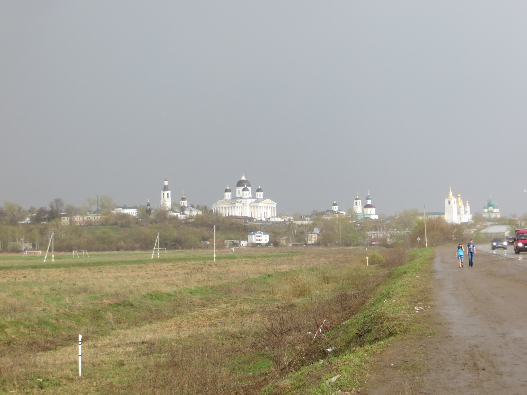 Арзамас. Храмы, розовые комсомольцы и взрыв.