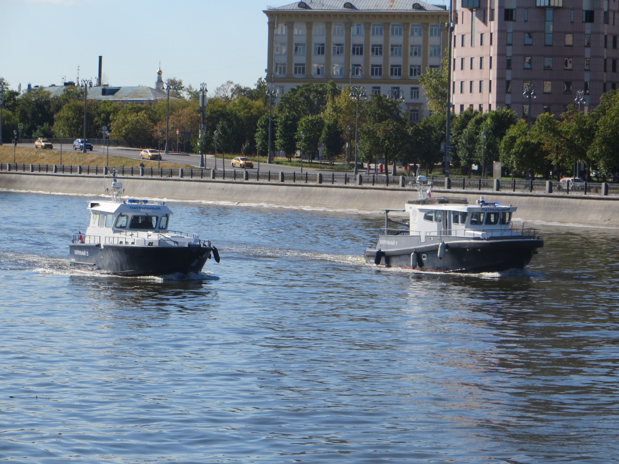 Парад судов на Москве-реке 