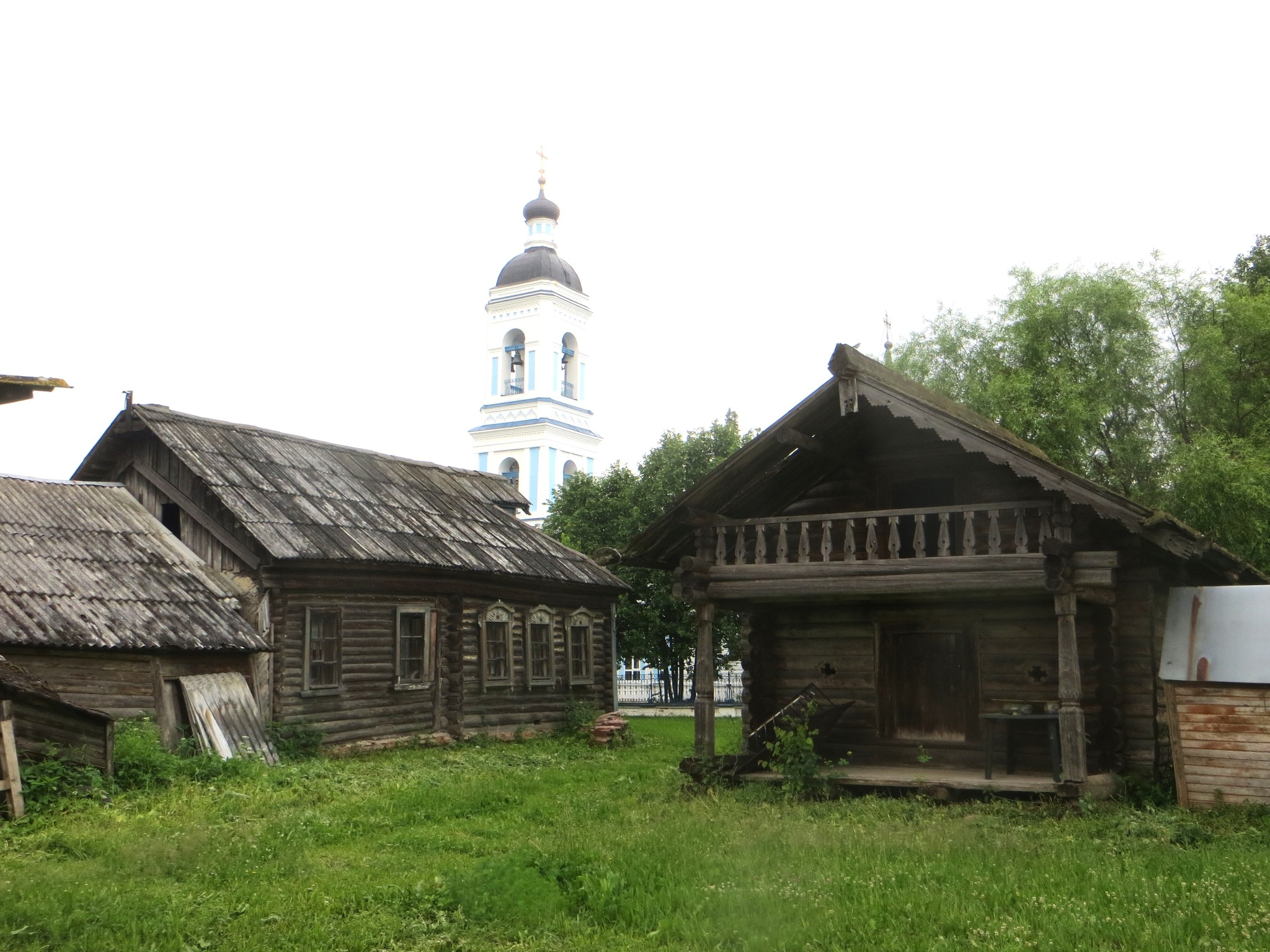 Пермь. Монастырь, храмы и главное кладбище