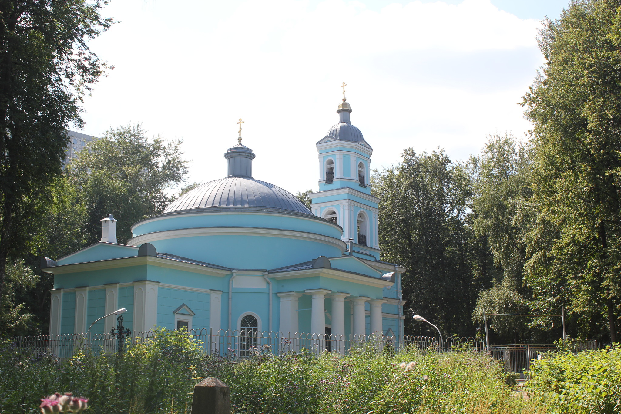 Пермь. Монастырь, храмы и главное кладбище