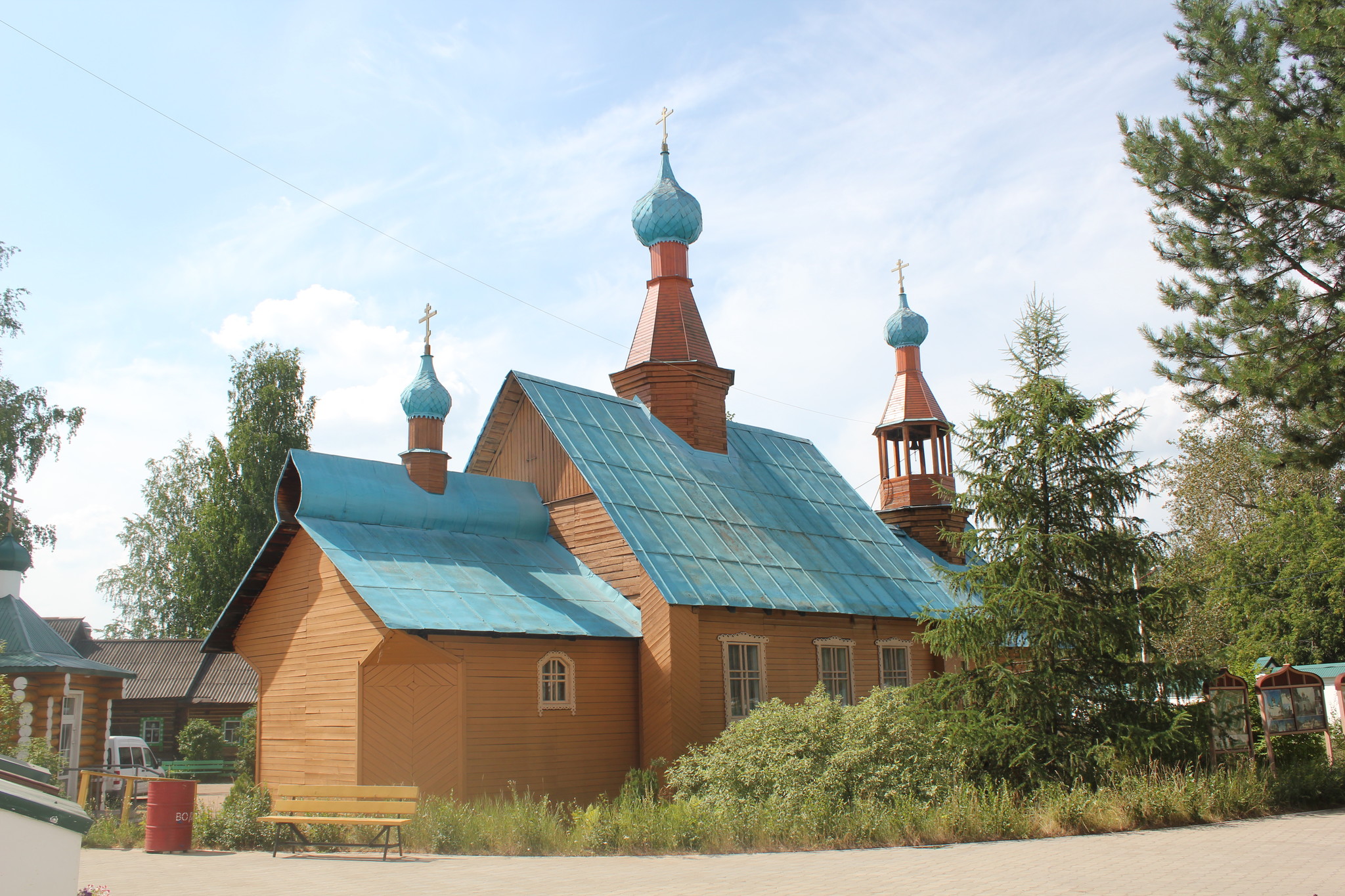 Пермь. Монастырь, храмы и главное кладбище