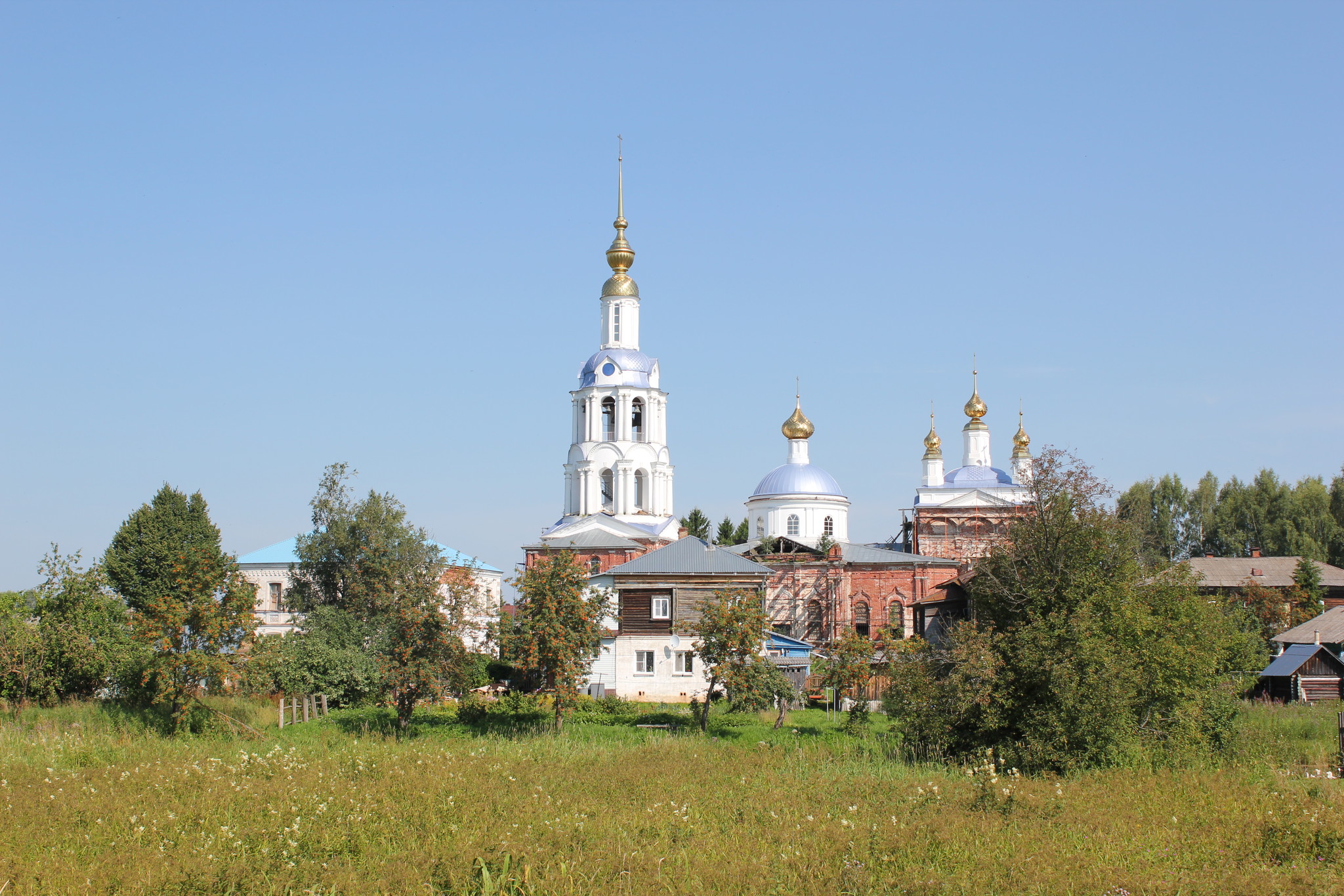 Заозерье - столица местного масштаба. Часть 1, кирпичная